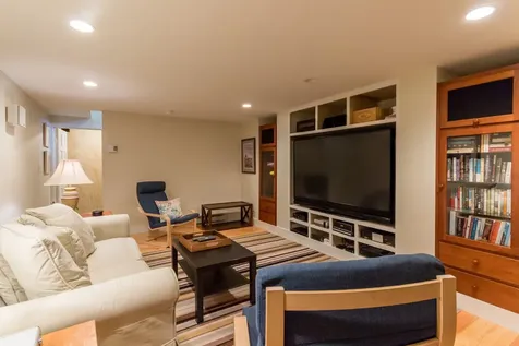 22 Kitts Field Circle Edgartown MA 02539