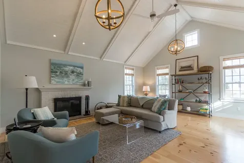 22 Kitts Field Circle Edgartown MA 02539