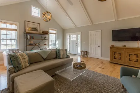 22 Kitts Field Circle Edgartown MA 02539