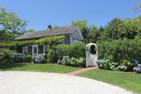 34 Cow Bay Road Edgartown MA 02539