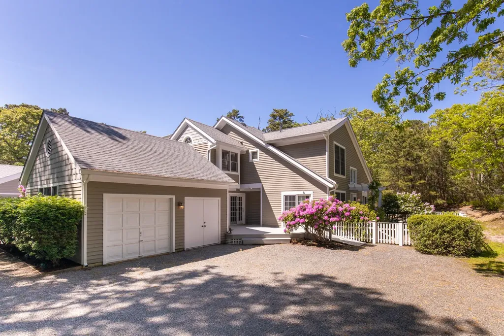 222 Sandpiper Lane Vineyard Haven MA 02568