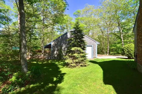 169 Clover Hill Drive Vineyard Haven MA 02568