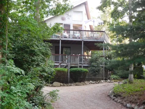 288 Greenwood Avenue Vineyard Haven MA 02557