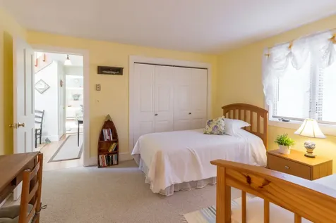 54 Schoolhouse Road Edgartown MA 02539