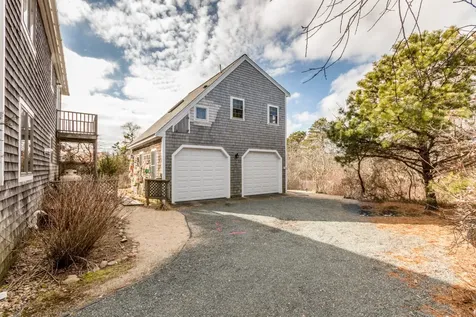 54 Schoolhouse Road Edgartown MA 02539