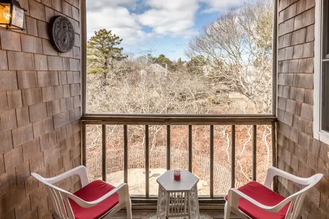 54 Schoolhouse Road Edgartown MA 02539