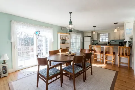 54 Schoolhouse Road Edgartown MA 02539