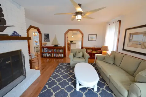 18 Pinehurst Road Edgartown MA 02539