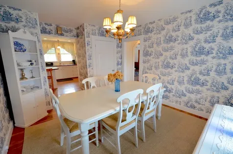 18 Pinehurst Road Edgartown MA 02539
