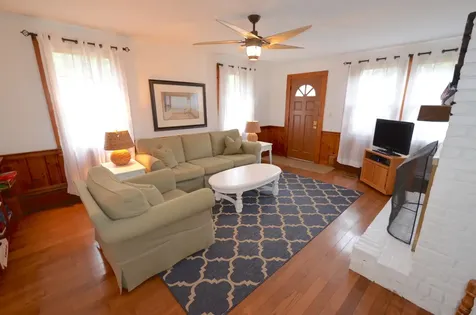 18 Pinehurst Road Edgartown MA 02539