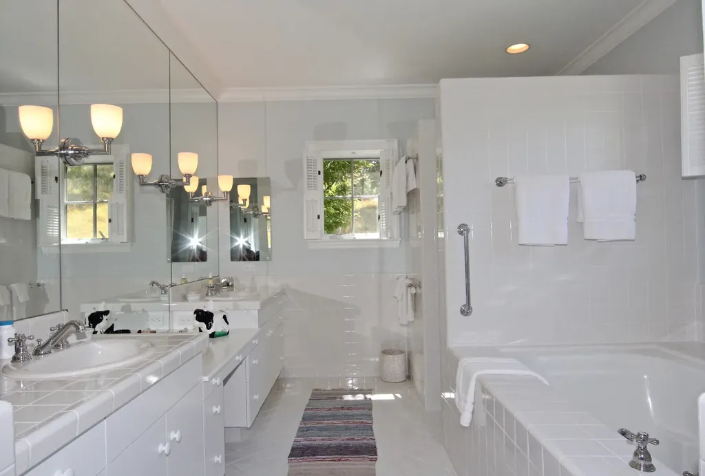 155 John Cottle Road West Tisbury MA 02575