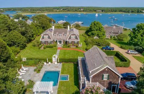 12 Guernsey Lane Edgartown MA 02539