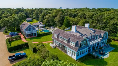 12 Guernsey Lane Edgartown MA 02539
