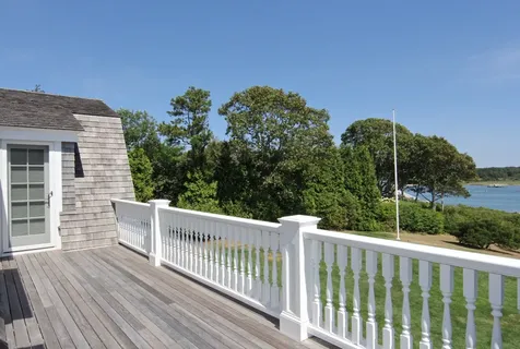 12 Guernsey Lane Edgartown MA 02539