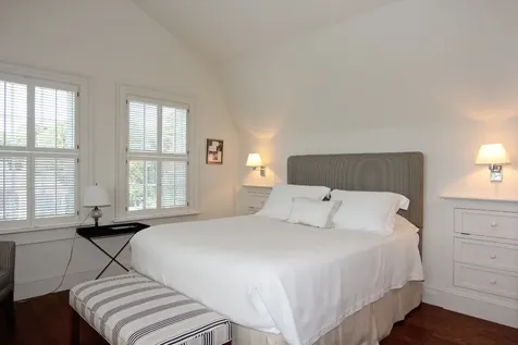 12 Guernsey Lane Edgartown MA 02539