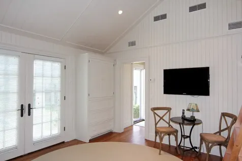 12 Guernsey Lane Edgartown MA 02539
