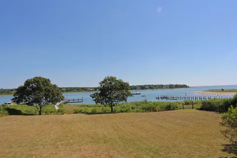 12 Guernsey Lane Edgartown MA 02539