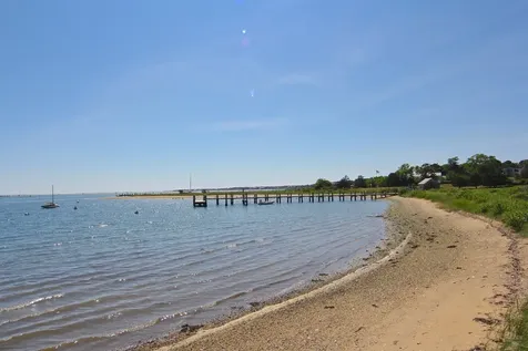 12 Guernsey Lane Edgartown MA 02539