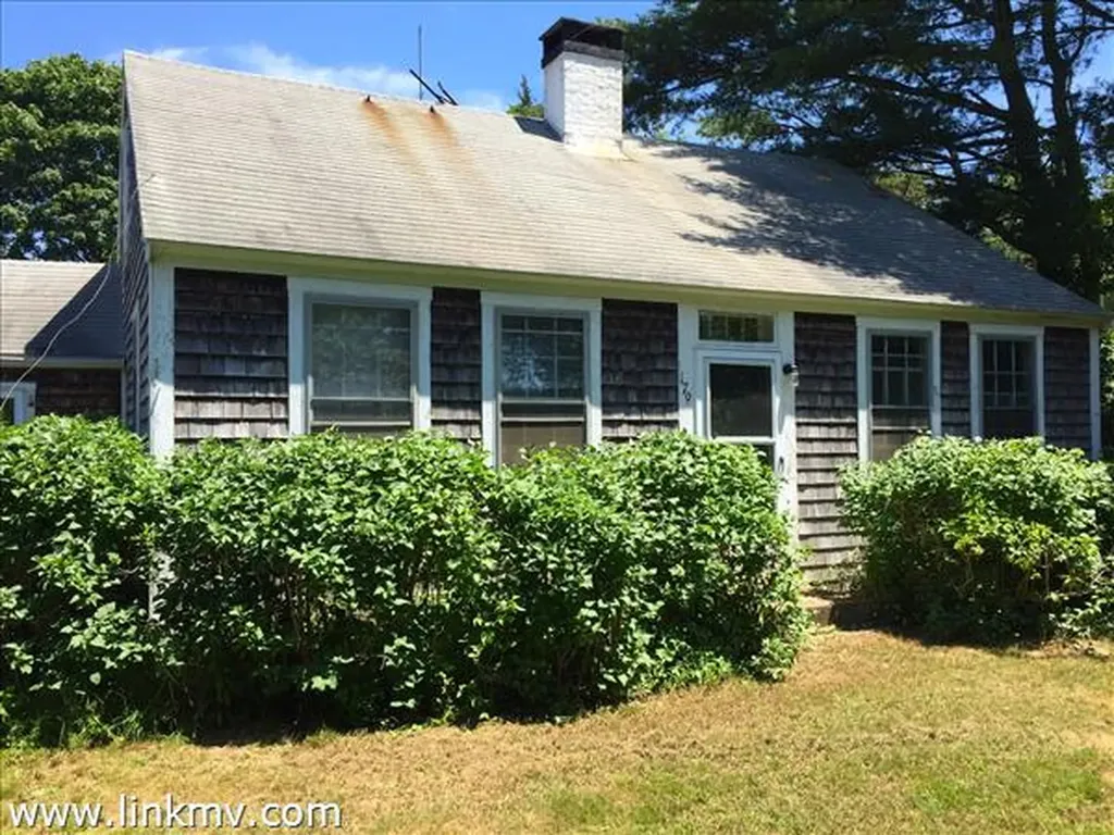 179 A Edgartown/vineyard Haven Road Oak Bluffs MA 02557
