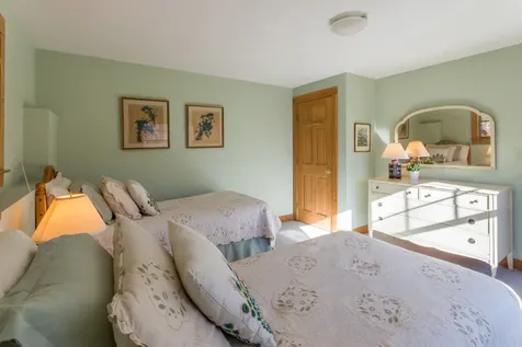 26 Stonewood Lane West Tisbury MA 02575