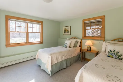 26 Stonewood Lane West Tisbury MA 02575