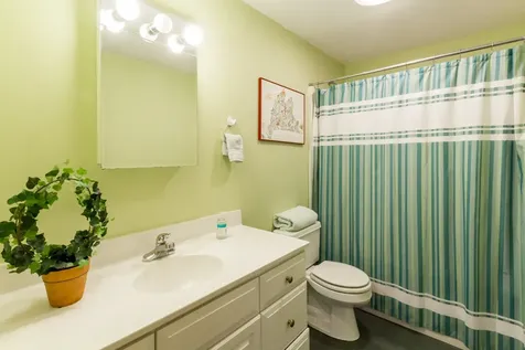 26 Stonewood Lane West Tisbury MA 02575