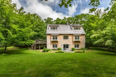 26 Stonewood Lane West Tisbury MA 02575
