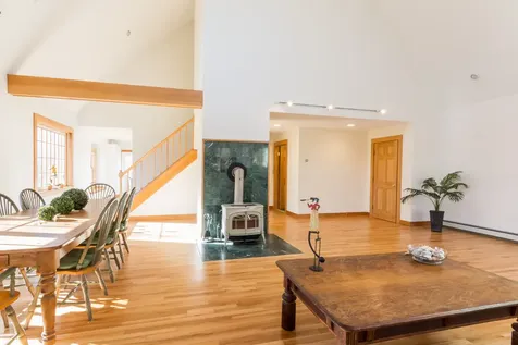 26 Stonewood Lane West Tisbury MA 02575