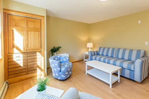 26 Stonewood Lane West Tisbury MA 02575