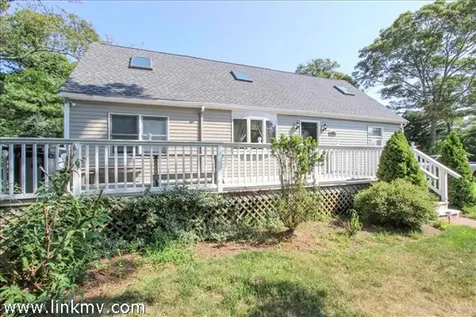24 Fitchburg Avenue Oak Bluffs MA 02557