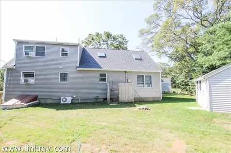 24 Fitchburg Avenue Oak Bluffs MA 02557