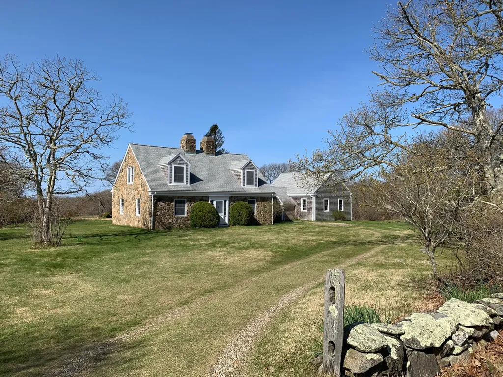 11 Homeward Way Chilmark MA 02535