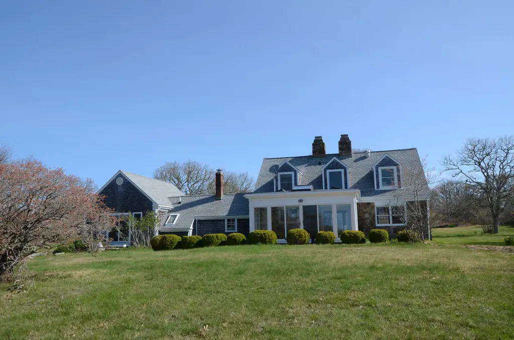 11 Homeward Way Chilmark MA 02535