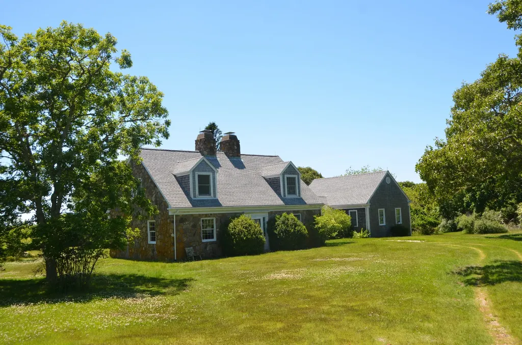11 Homeward Way Chilmark MA 02535
