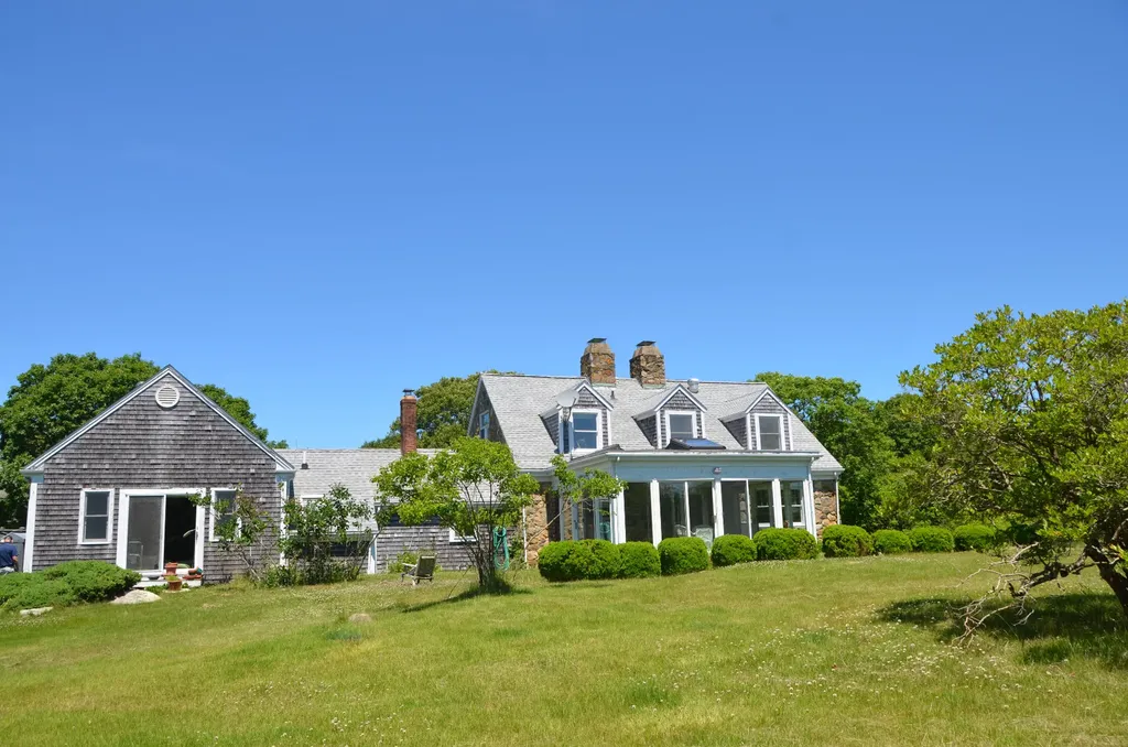 11 Homeward Way Chilmark MA 02535