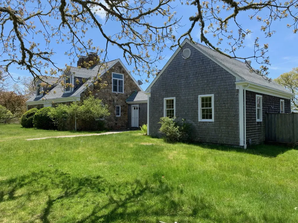 11 Homeward Way Chilmark MA 02535