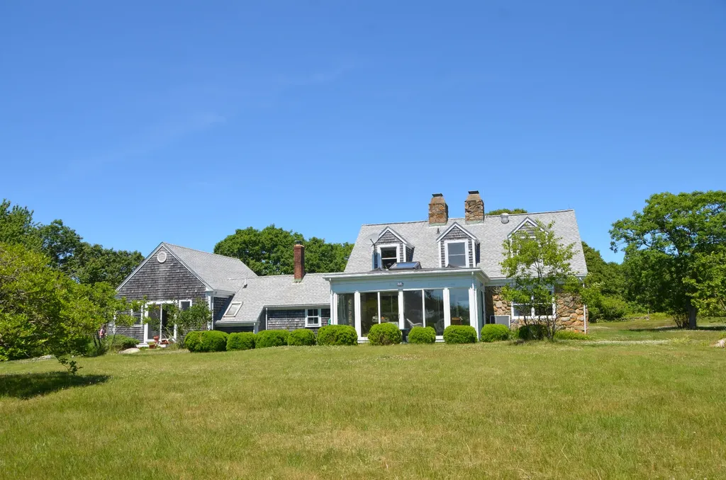 11 Homeward Way Chilmark MA 02535