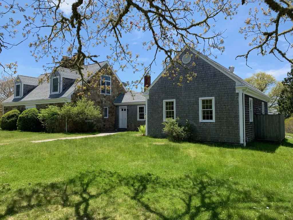 11 Homeward Way Chilmark MA 02535