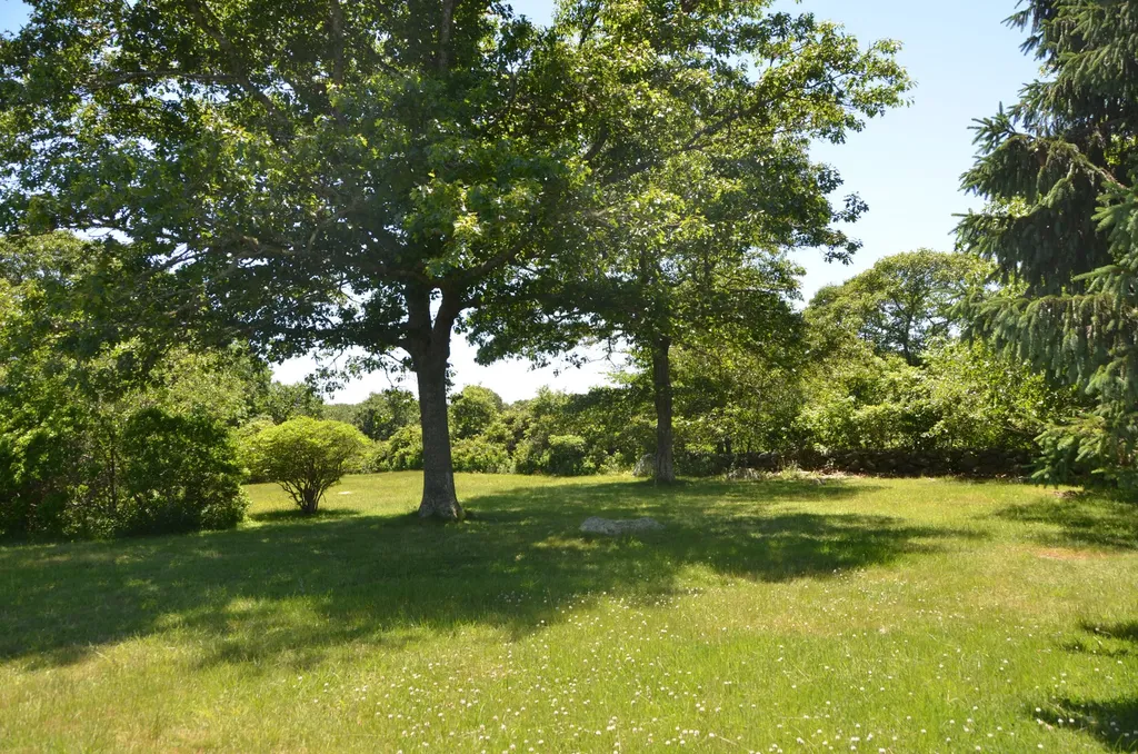 11 Homeward Way Chilmark MA 02535