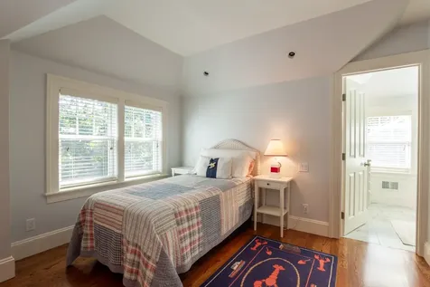 49 North Summer Street Edgartown MA 02539