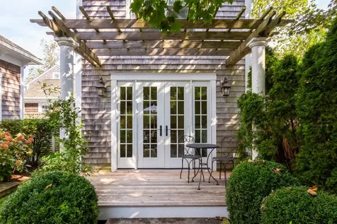 49 North Summer Street Edgartown MA 02539