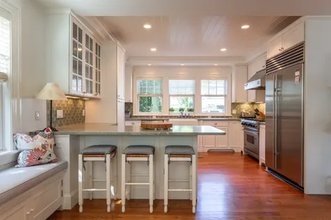 49 North Summer Street Edgartown MA 02539