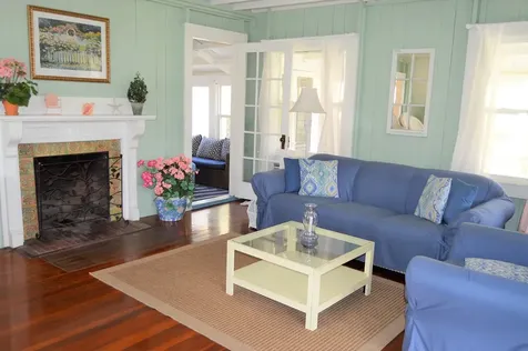 31 Tuckernuck Avenue Oak Bluffs MA 02557