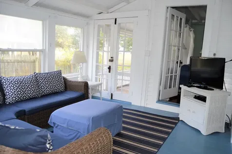 31 Tuckernuck Avenue Oak Bluffs MA 02557
