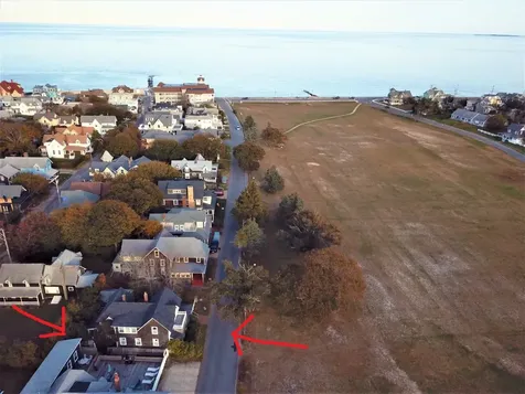 31 Tuckernuck Avenue Oak Bluffs MA 02557