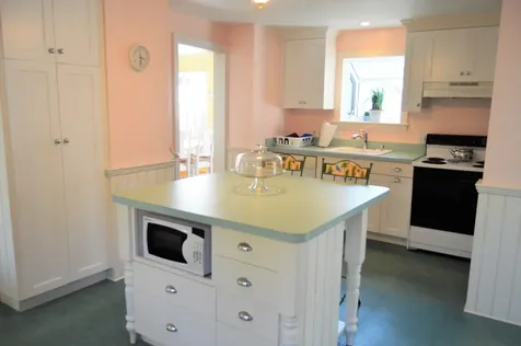 31 Tuckernuck Avenue Oak Bluffs MA 02557