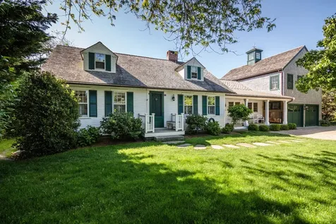 32 Clevelandtown Road Edgartown MA 02539
