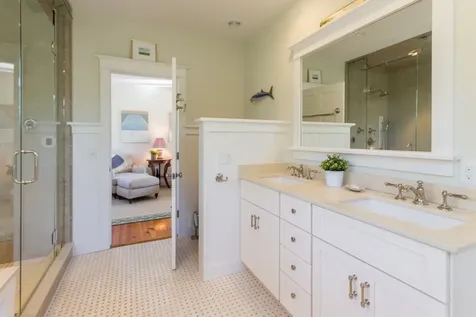 32 Clevelandtown Road Edgartown MA 02539