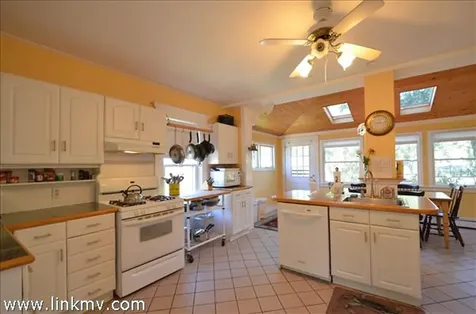 71 Pennacook Avenue Oak Bluffs MA 02557