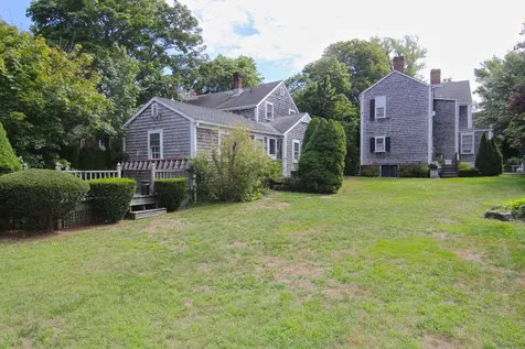 26 North Summer Street Edgartown MA 02539